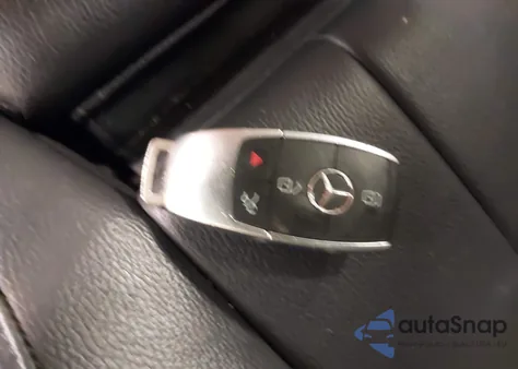 2020 Mercedes-Benz Glb 250 4Matic из США, поврежденный, VIN WDC4M4HB1LW002516